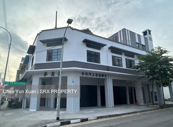 96 Sims Ave (D14), Retail #559082161